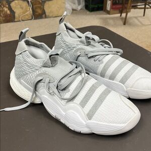 Adidas Trae Young 2 Gray and White Sneakers Sz. 14